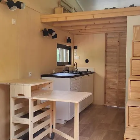 Sur L'eau Dans Un Cadre Idyllique Nesmy