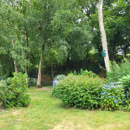 Hotel na wodzie Sur L'eau Dans Un Cadre Idyllique Nesmy