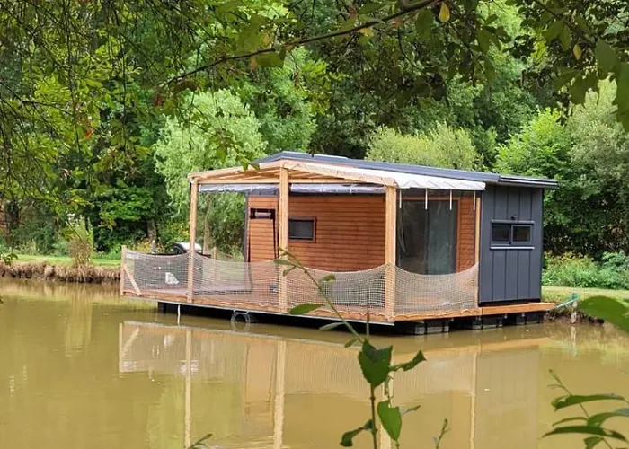 Sur L'eau Dans Un Cadre Idyllique